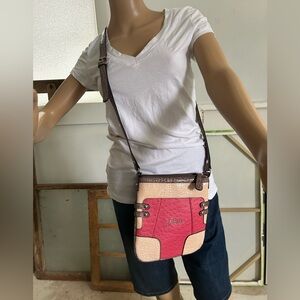 Guess Crossbody,